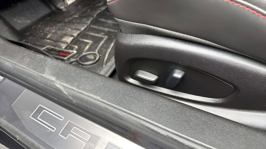 Used 2017 Chevrolet Camaro ZL1 image 20