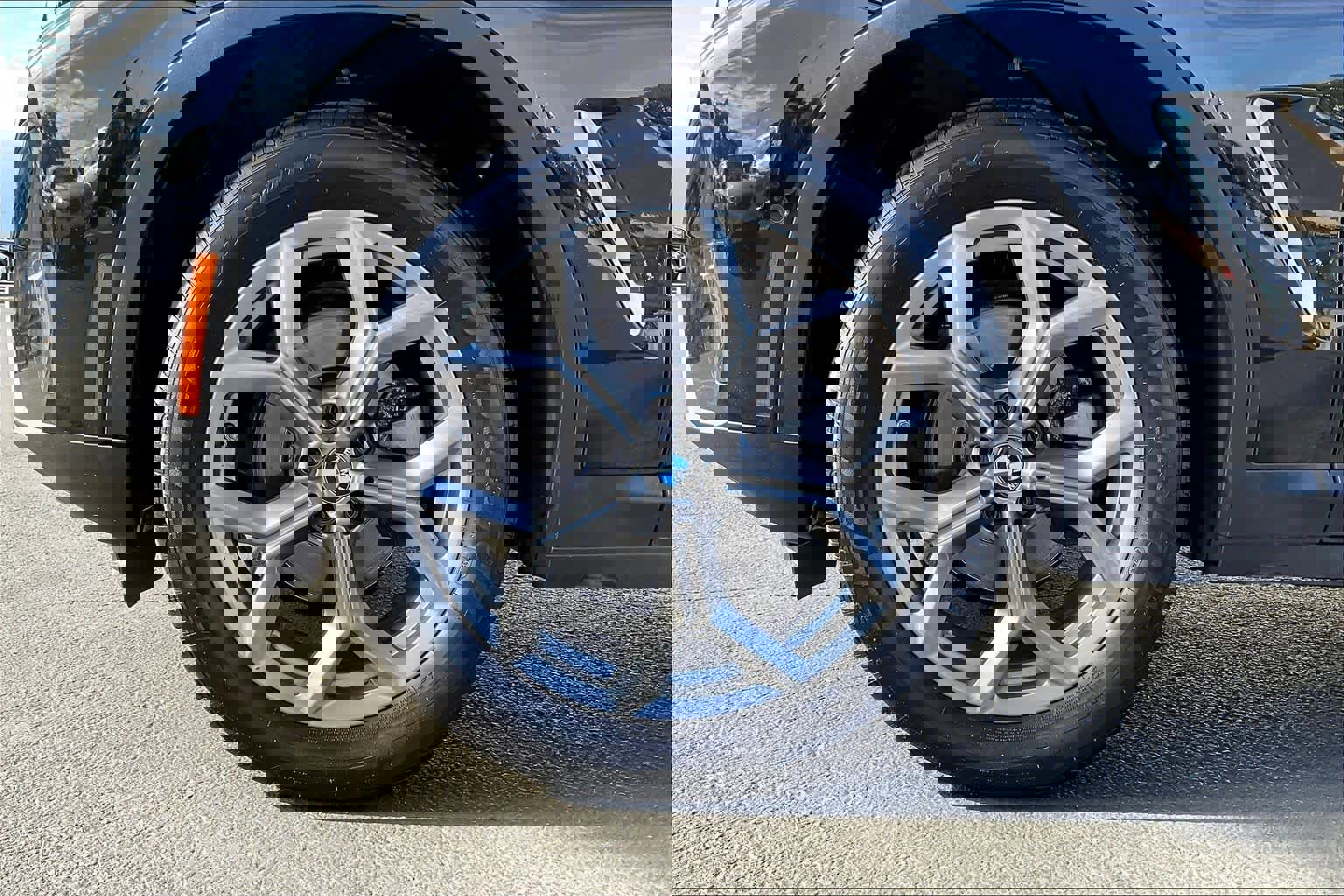 Used 2023 BMW X3 xDrive30i w/ Premium Package w/ZPA image 12