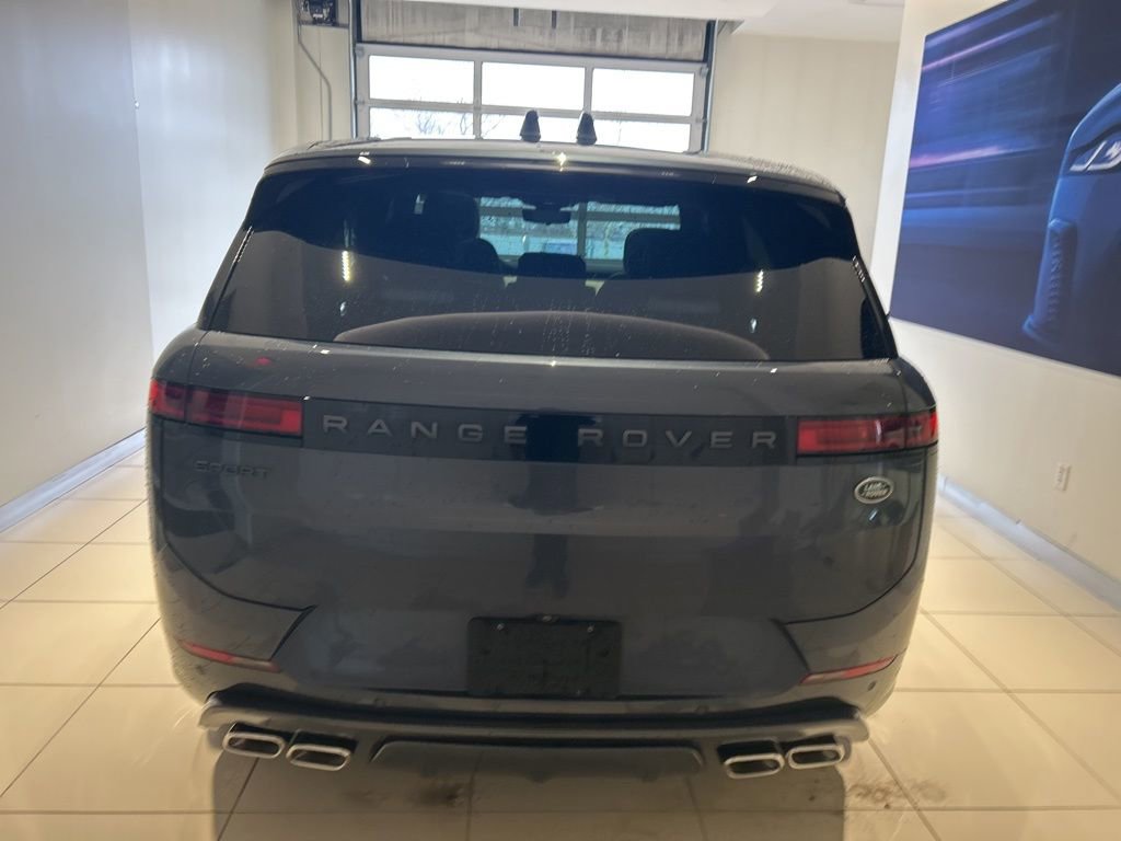 Used 2023 Land Rover Range Rover Sport First Edition image 15