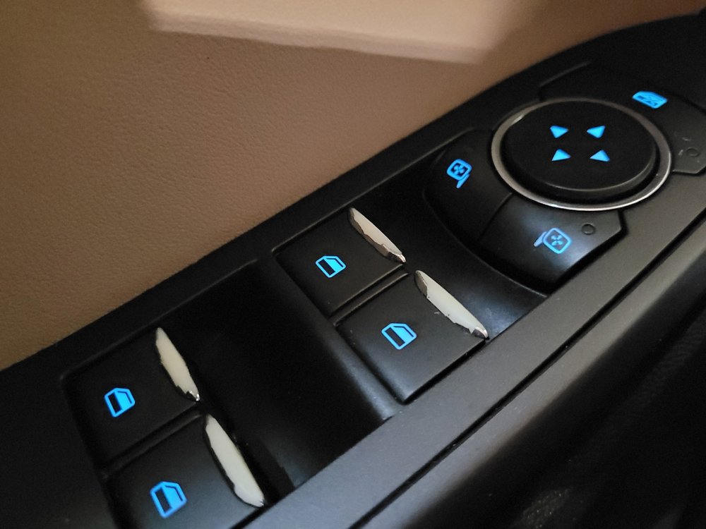 Used 2020 Ford Explorer XLT w/ Equipment Group 202A image 27