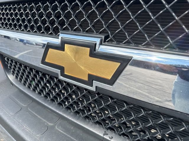 Used 2024 Chevrolet Express 2500 w/ Driver Convenience Package image 23