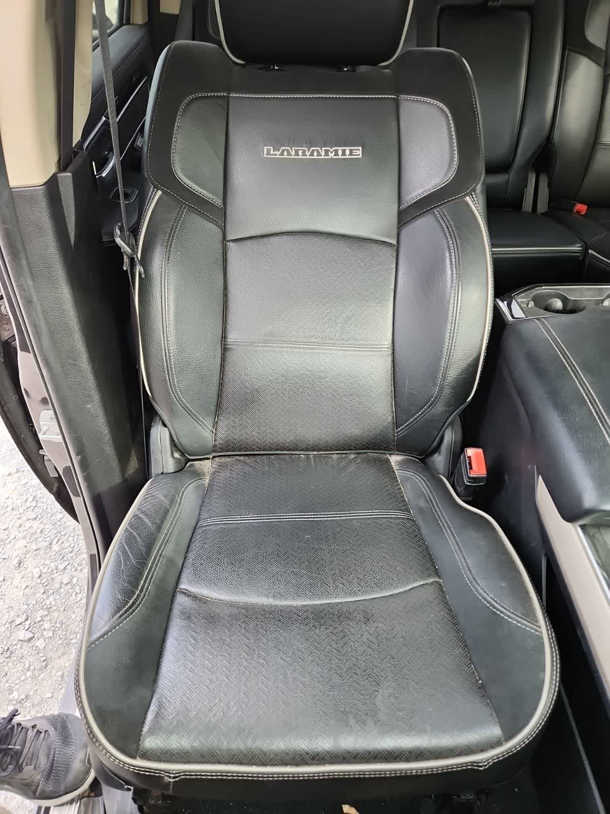 Used 2019 RAM 3500 Laramie image 18