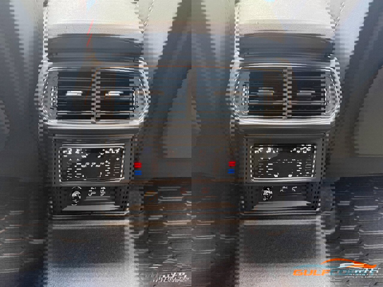 Used 2024 Lamborghini Urus S image 32