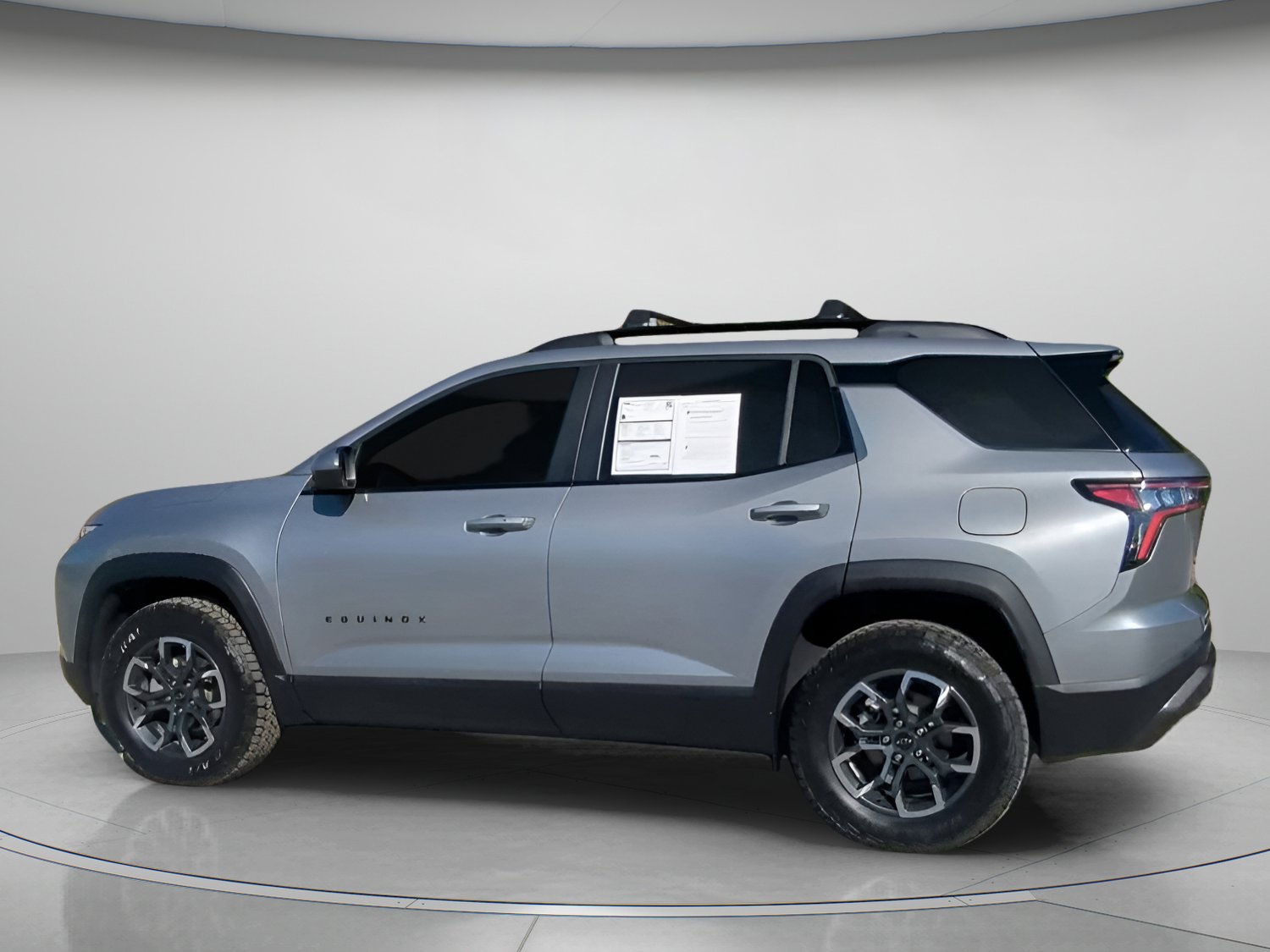 Used 2025 Chevrolet Equinox ACTIV w/ Convenience Package III image 17