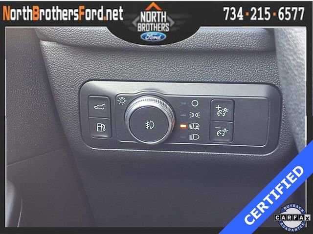 Used 2020 Ford Escape Titanium image 20
