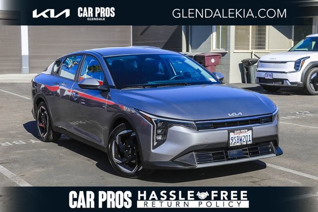 Used 2025 Kia K4 EX image 1