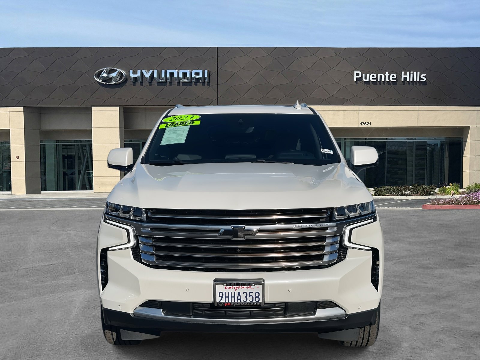Used 2023 Chevrolet Tahoe High Country image 2