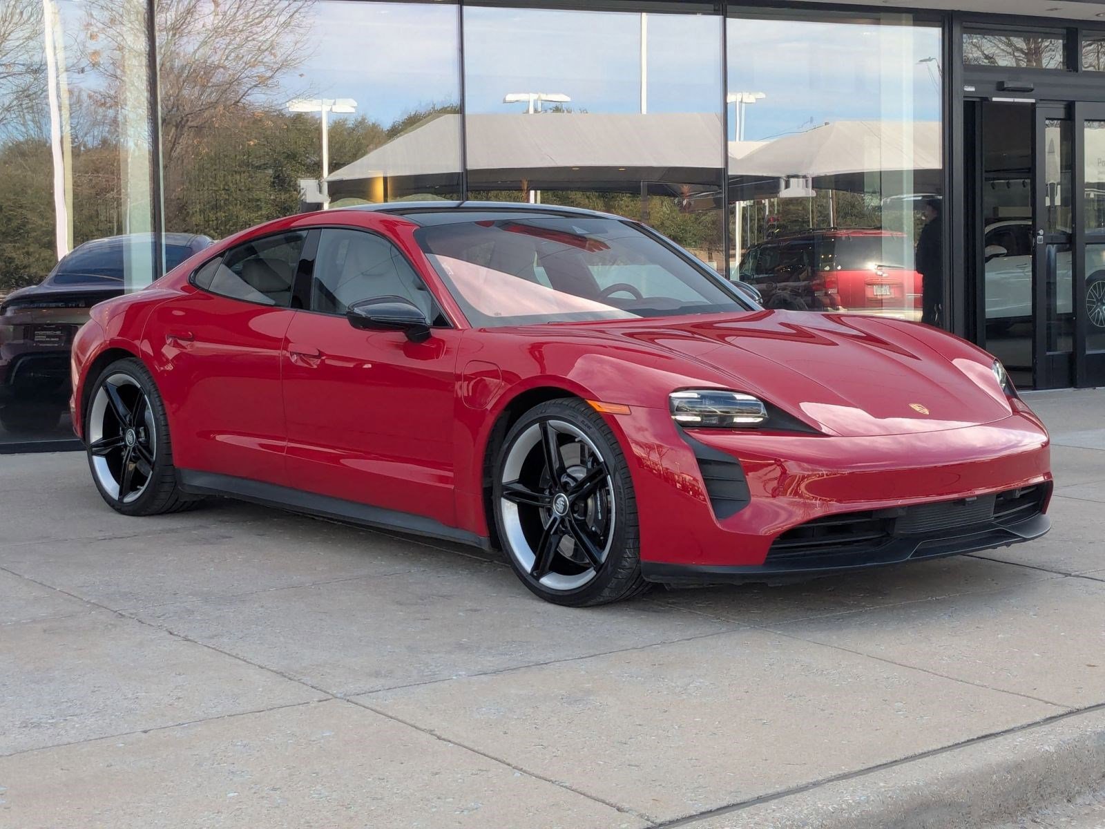 Used 2023 Porsche Taycan 4S image 7