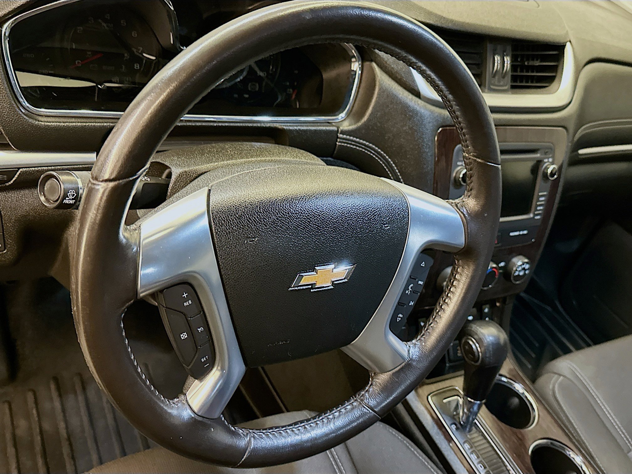 Used 2016 Chevrolet Traverse LT image 18