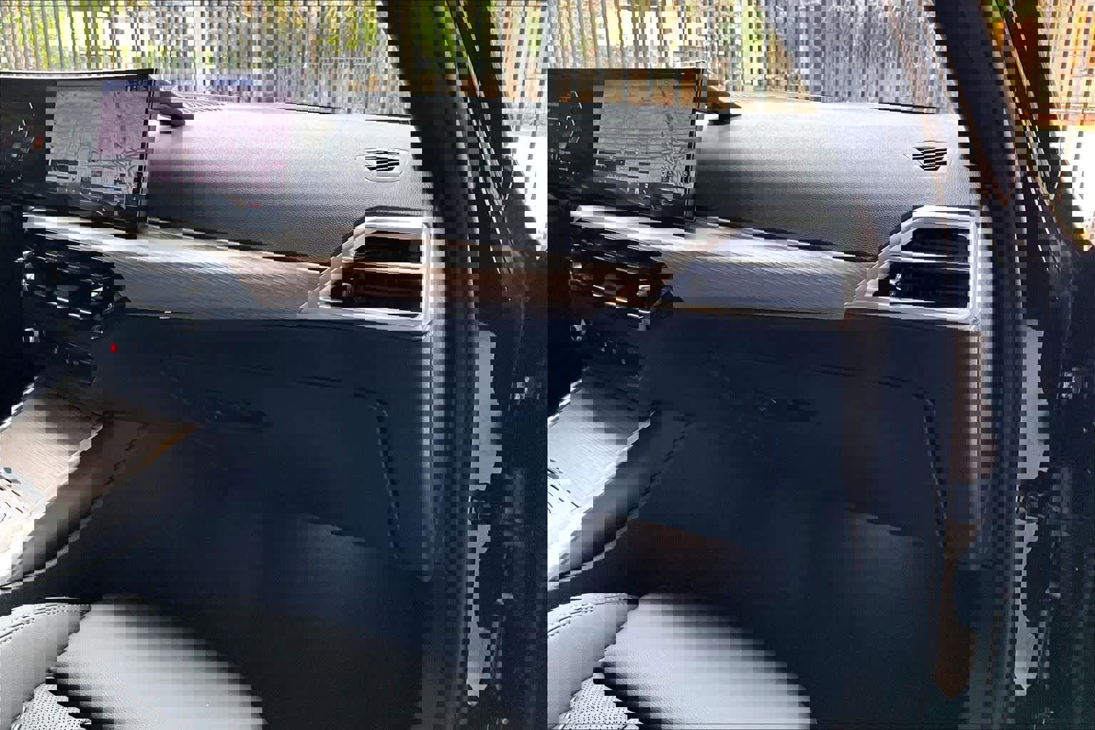 Certified 2025 BMW 330i Sedan image 18