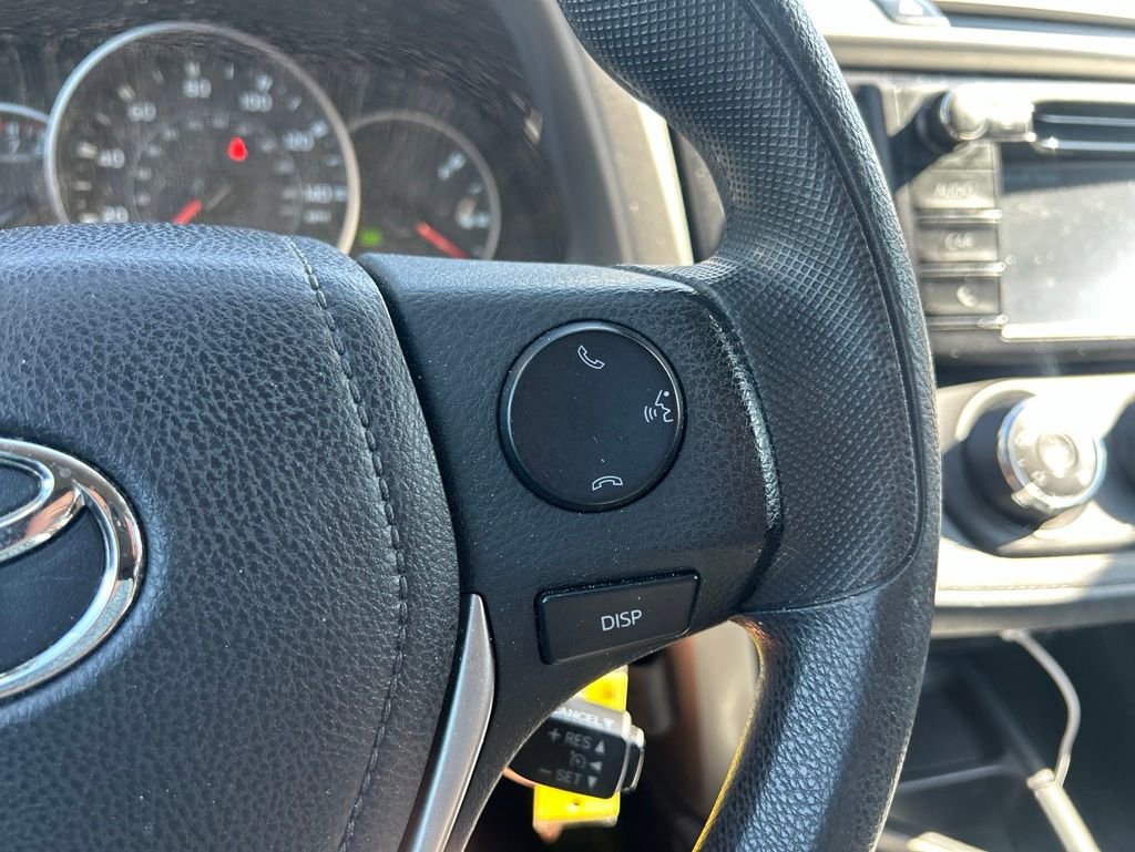 Used 2016 Toyota RAV4 LE AWD/4WD image 25