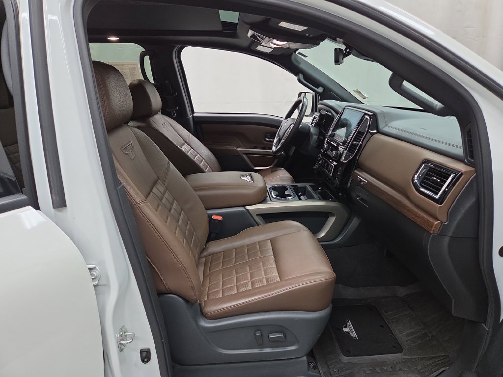 Used 2023 Nissan Titan Platinum Reserve w/ Moonroof Package AWD/4WD image 11