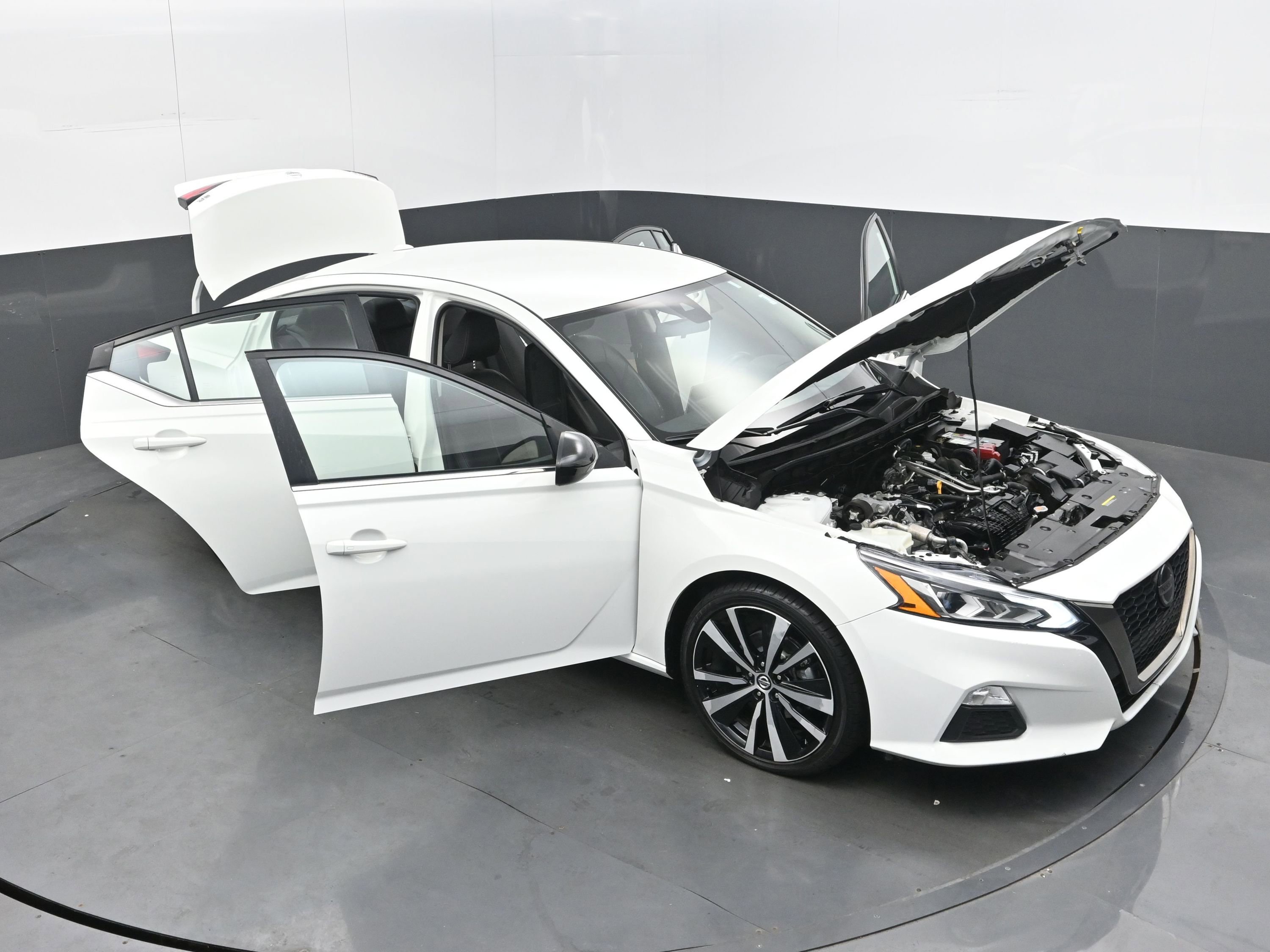 Used 2022 Nissan Altima 2.5 SR image 37
