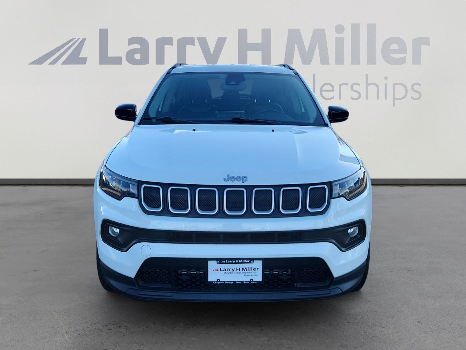 Used 2022 Jeep Compass Latitude image 9