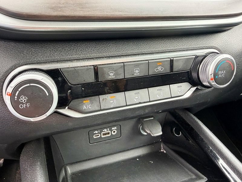 Used 2024 Nissan Altima 2.5 SV FWD image 24