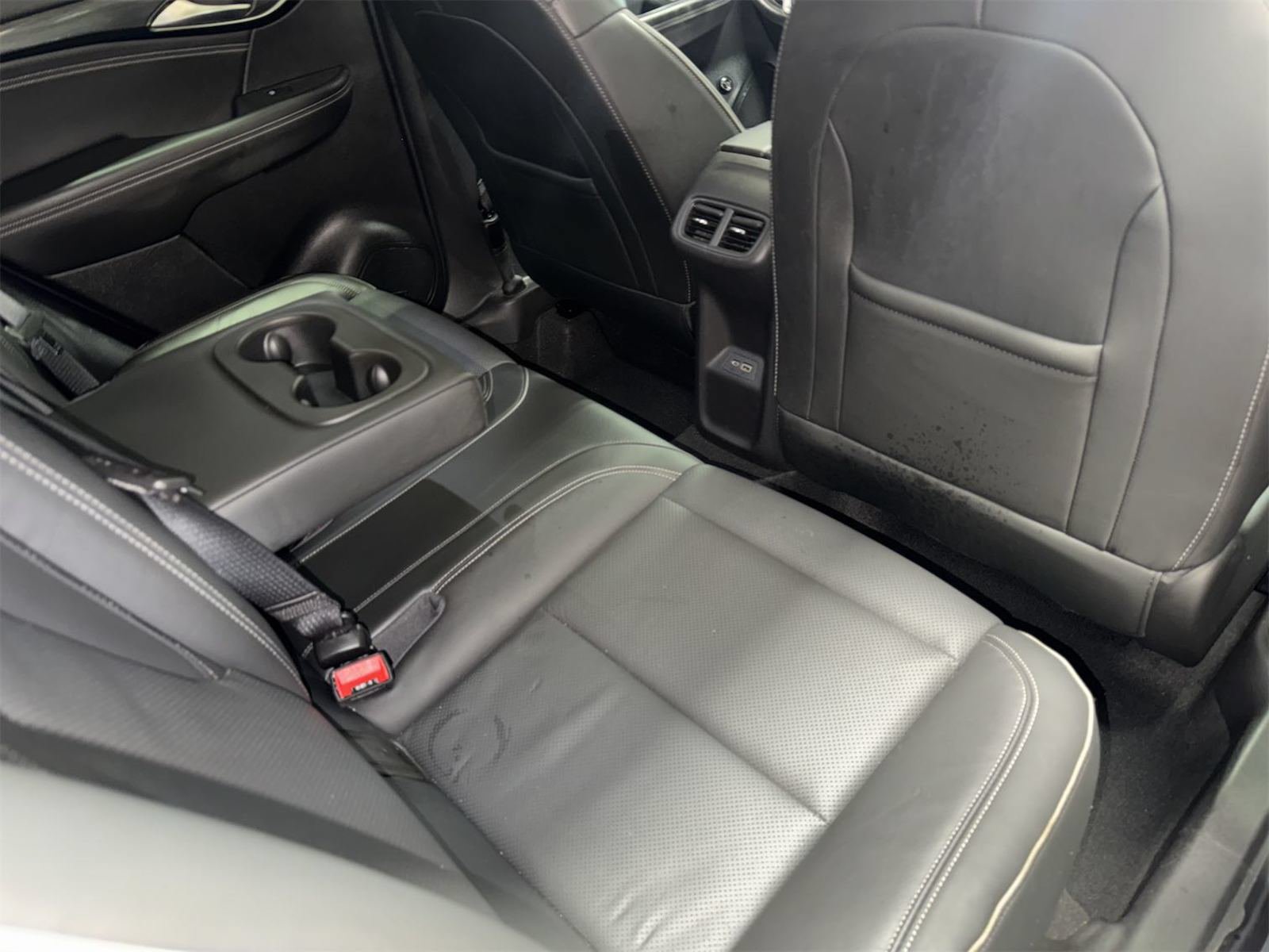 Used 2021 Buick Envision Essence w/ Technology Package I AWD/4WD image 14