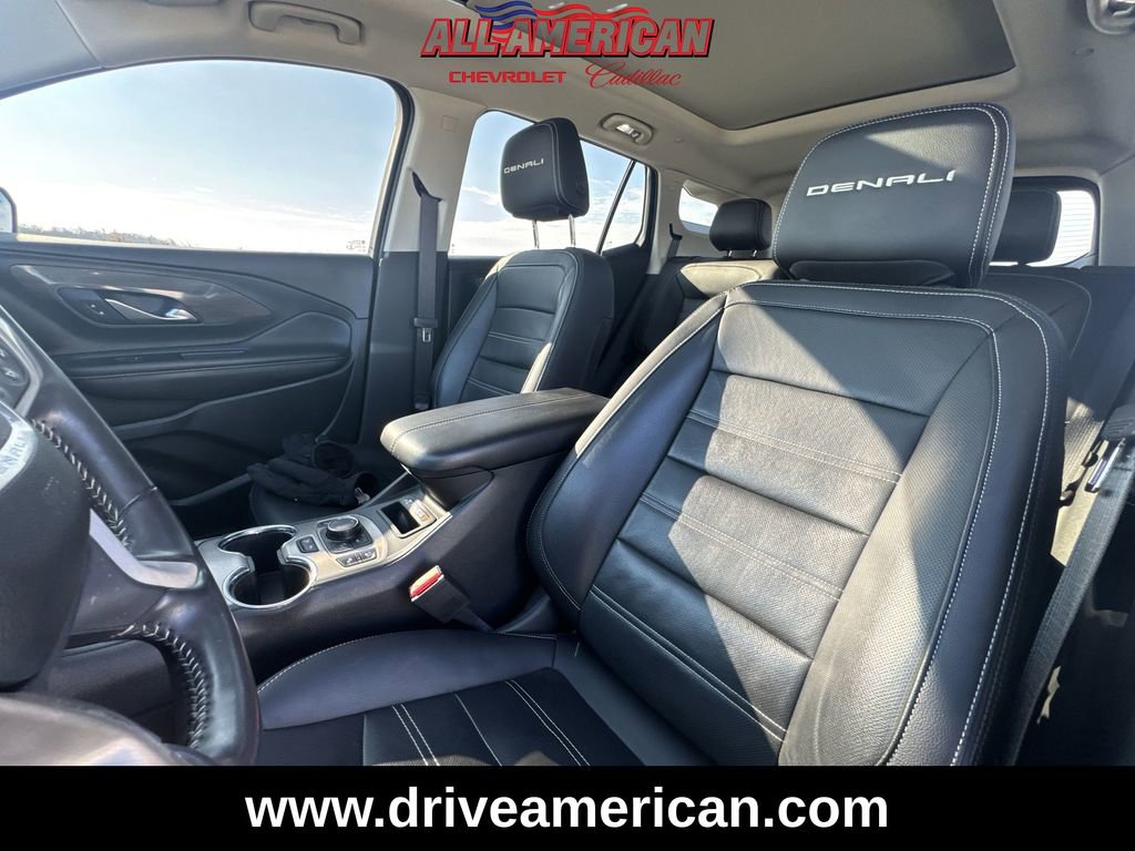 Used 2022 GMC Terrain Denali w/ Black Diamond Edition image 19