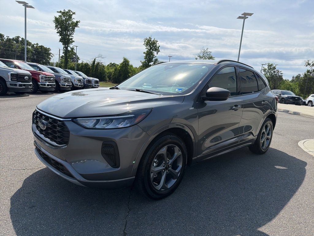 Certified 2024 Ford Escape ST-Line w/ Tech Pack #1 FWD image 8