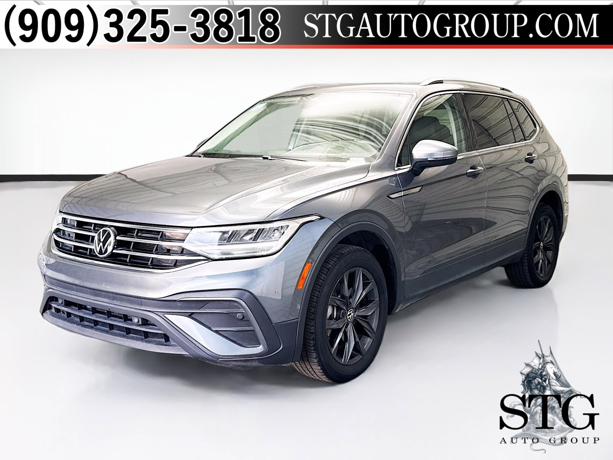 Used 2022 Volkswagen Tiguan SE w/ Panoramic Sunroof Package