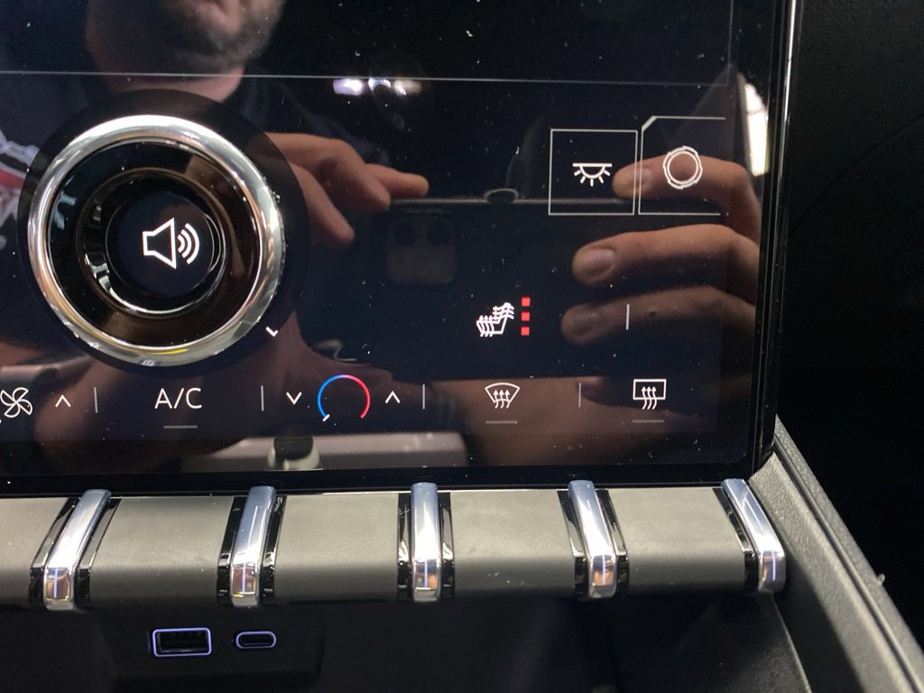 New 2026 GMC Terrain Elevation w/ LPO, Floor Liner Package image 27