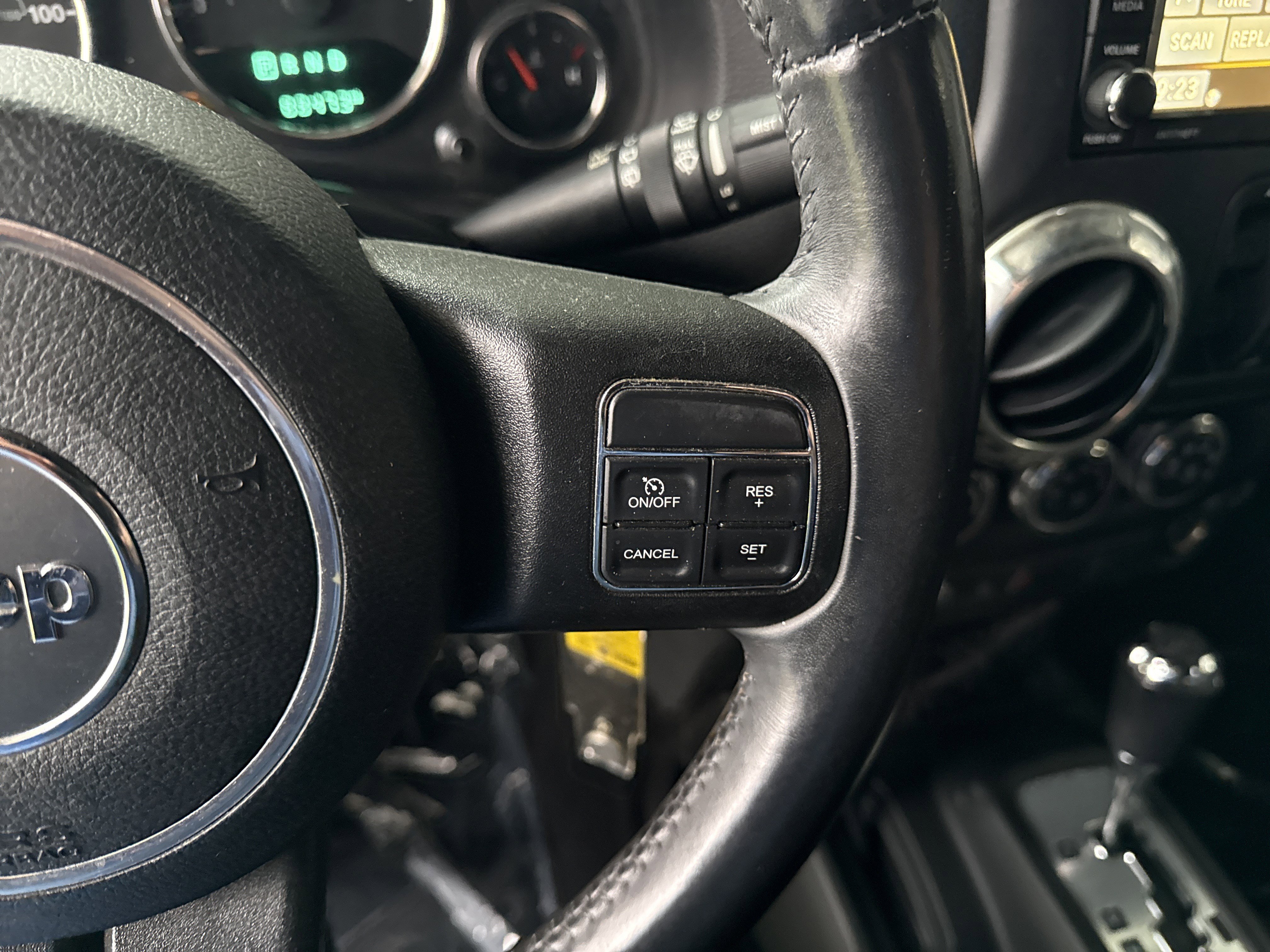 Used 2015 Jeep Wrangler Unlimited Sahara w/ Dual Top Group image 19