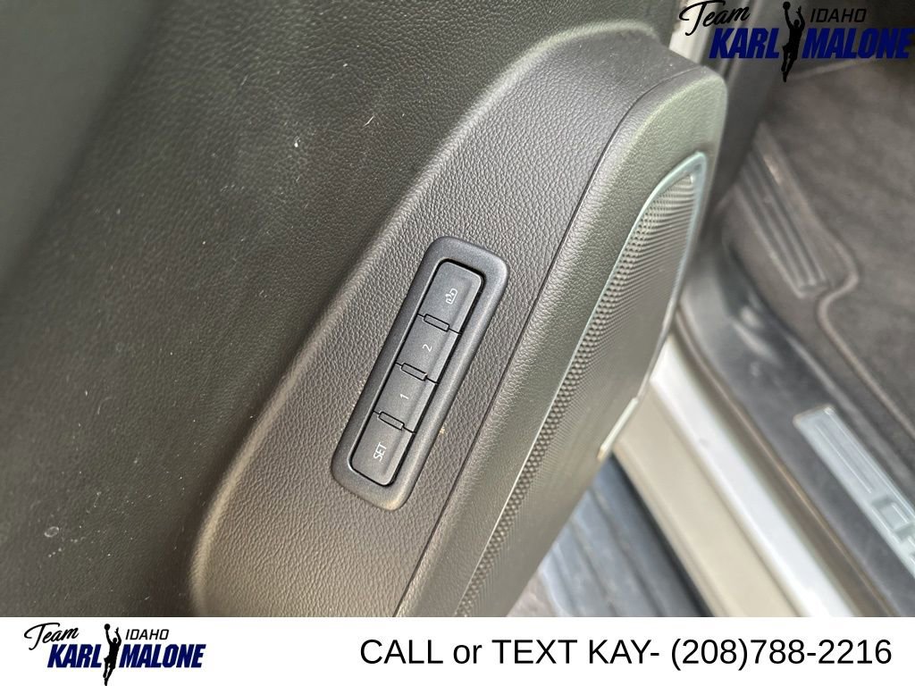 Used 2020 Chevrolet Suburban LT w/ Max Trailering Package AWD/4WD image 19