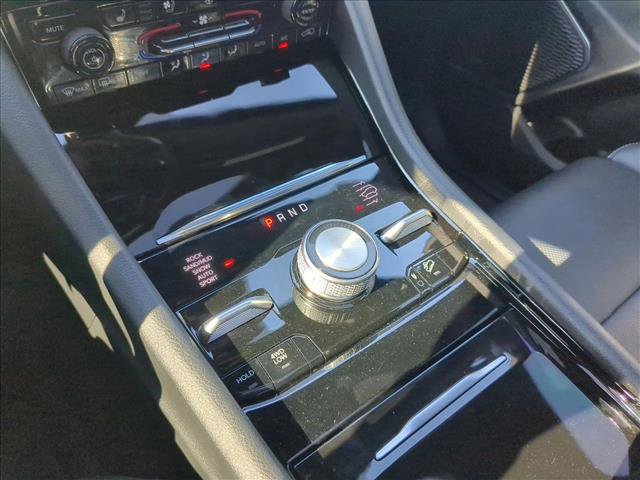 Used 2024 Jeep Grand Cherokee L Overland w/ Advanced Protech Group III image 12