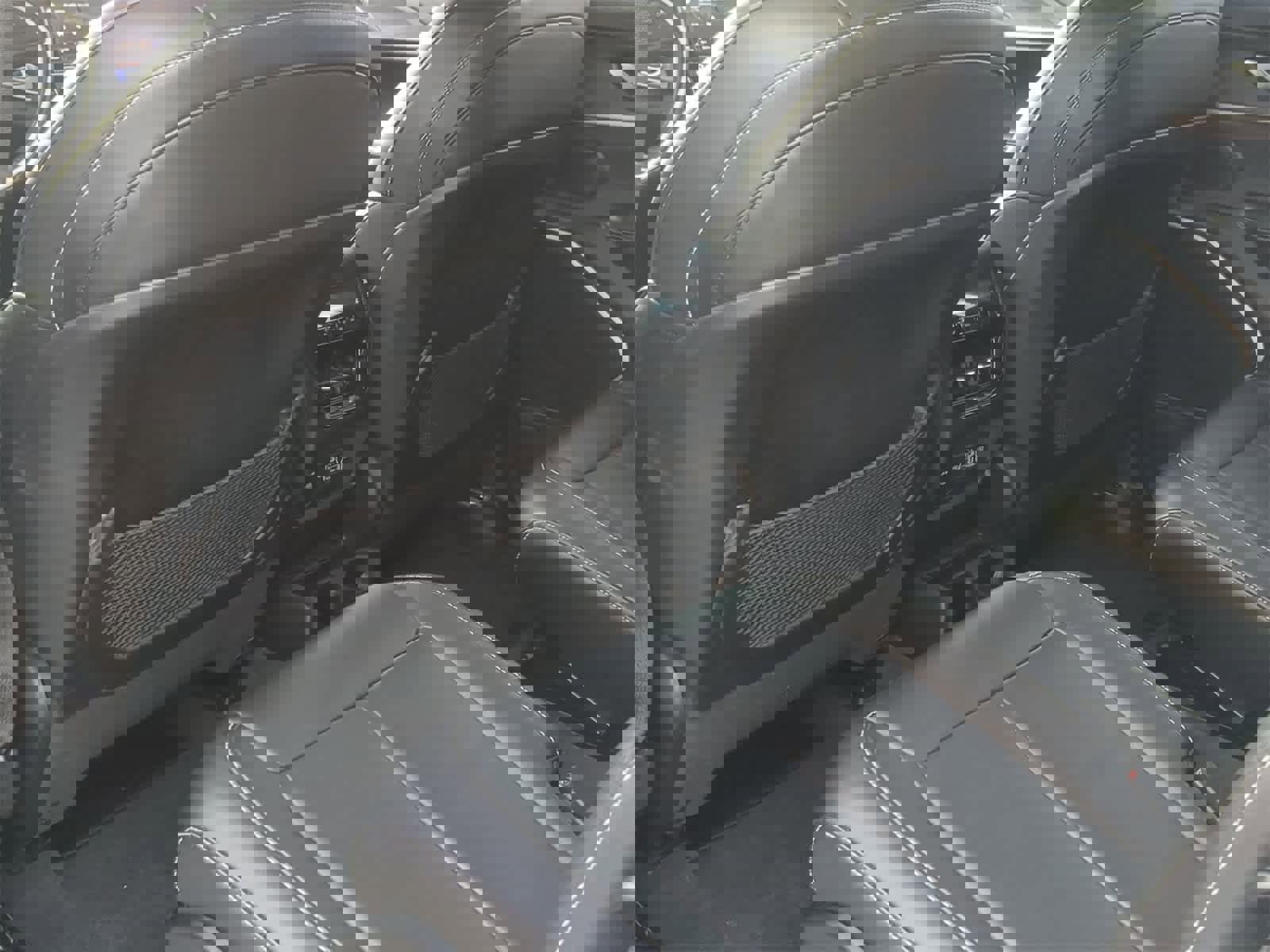 Certified 2022 Jeep Grand Cherokee L Limited w/ Black Appearance Package image 25