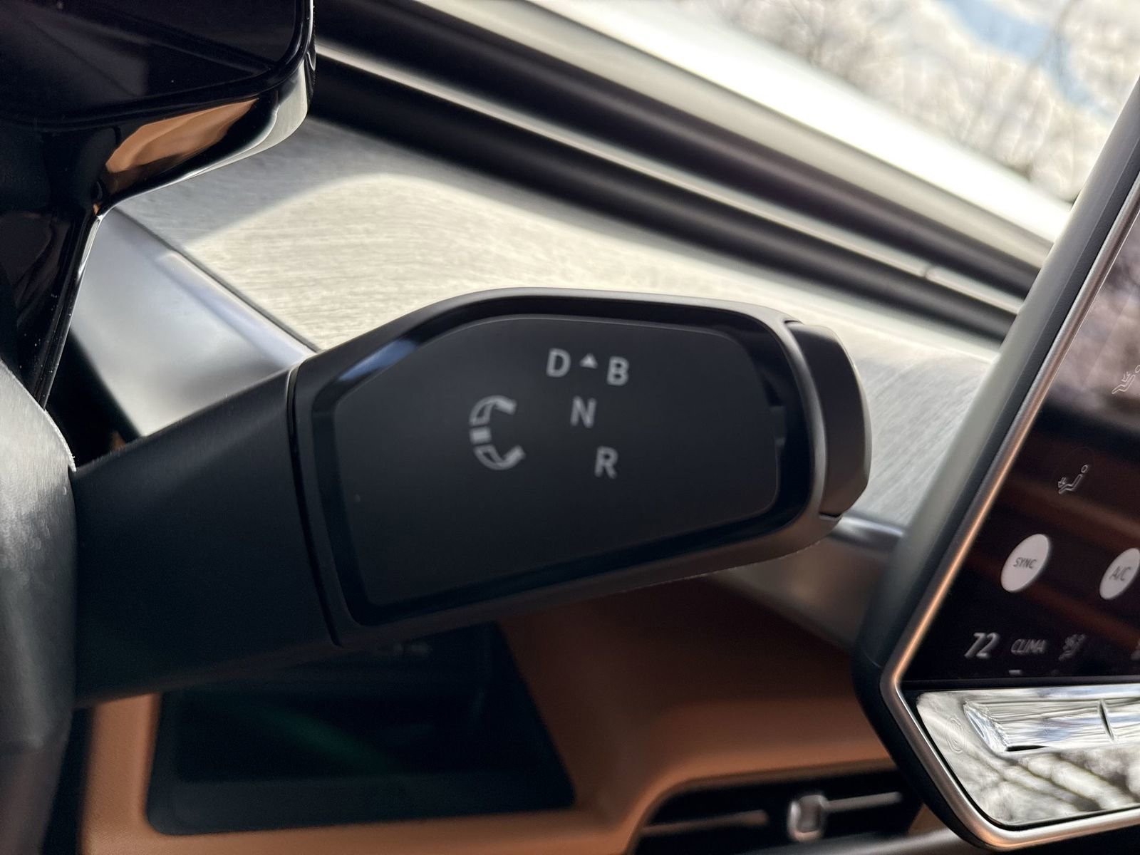 Used 2025 Volkswagen ID. Buzz Pro S image 21