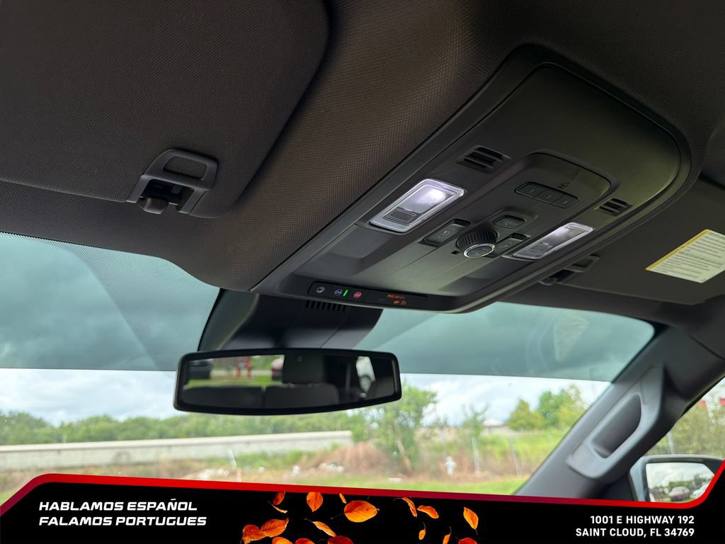 Used 2024 GMC Yukon SLT w/ SLT Luxury Package AWD/4WD image 23