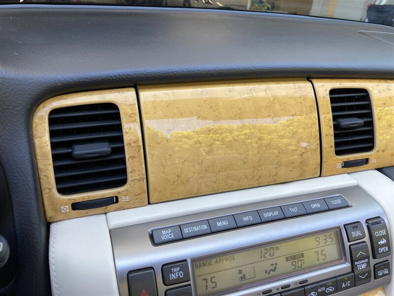Used 2003 Lexus SC 430 Convertible RWD image 24