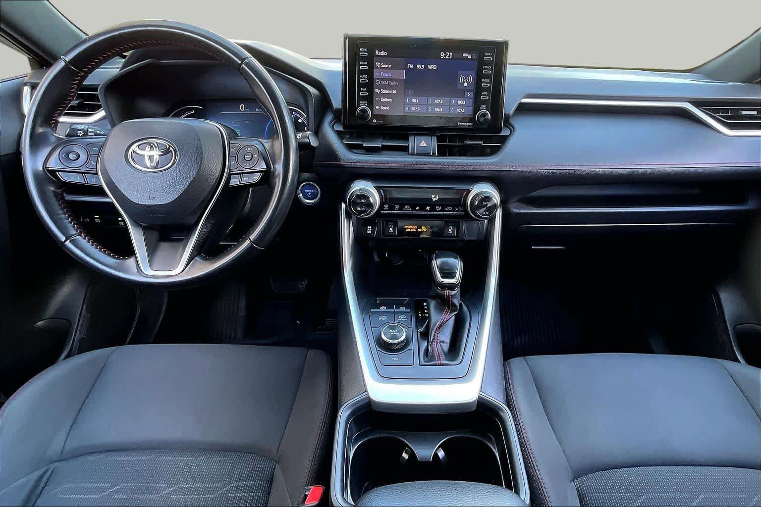 Used 2021 Toyota RAV4 SE AWD/4WD image 15