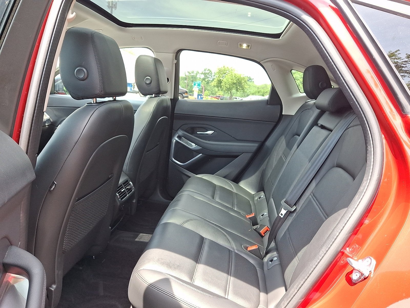 Used 2022 Jaguar E-PACE SE AWD/4WD image 5