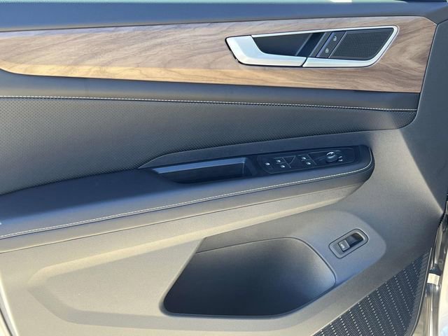 New 2026 Volkswagen Atlas SE FWD image 9