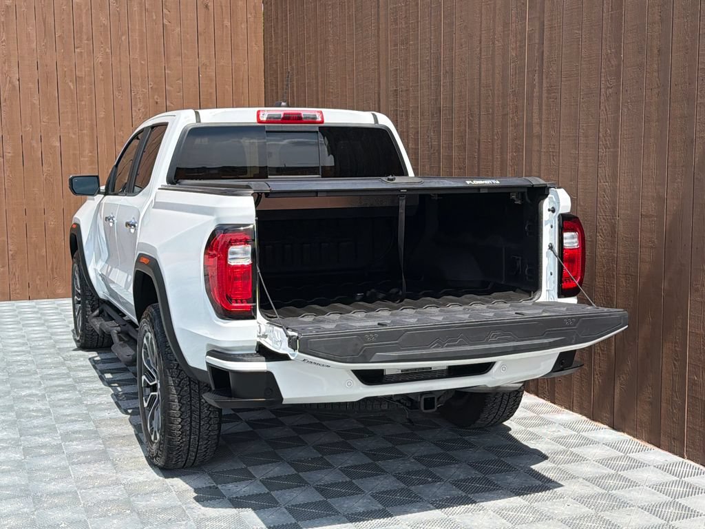 Used 2023 GMC Canyon Denali AWD/4WD image 18