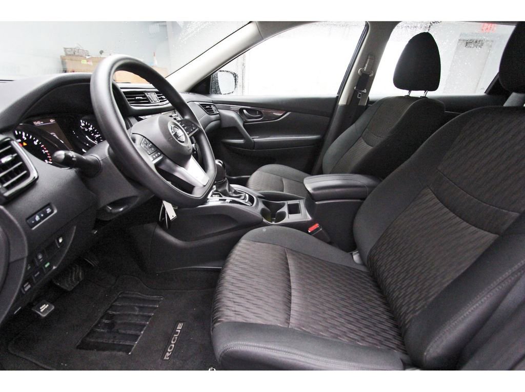Used 2020 Nissan Rogue S image 9