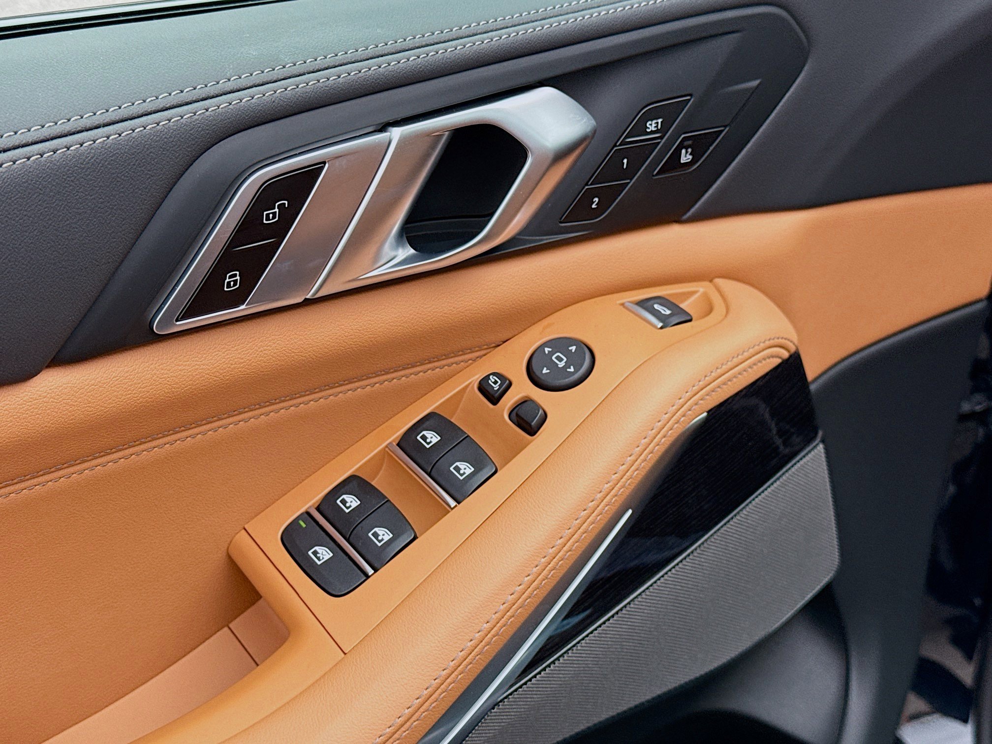 New 2026 BMW X5 xDrive40i w/ M Sport Package image 24