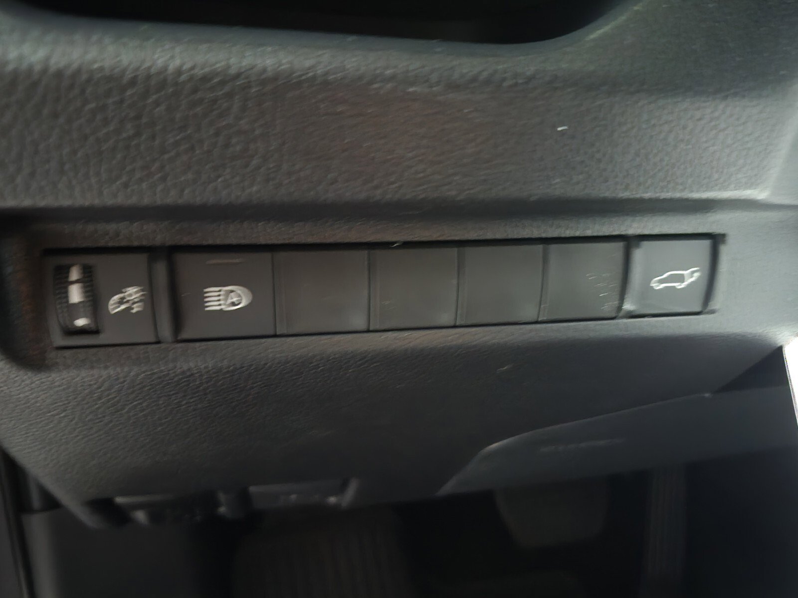 New 2025 Toyota RAV4 XLE image 17