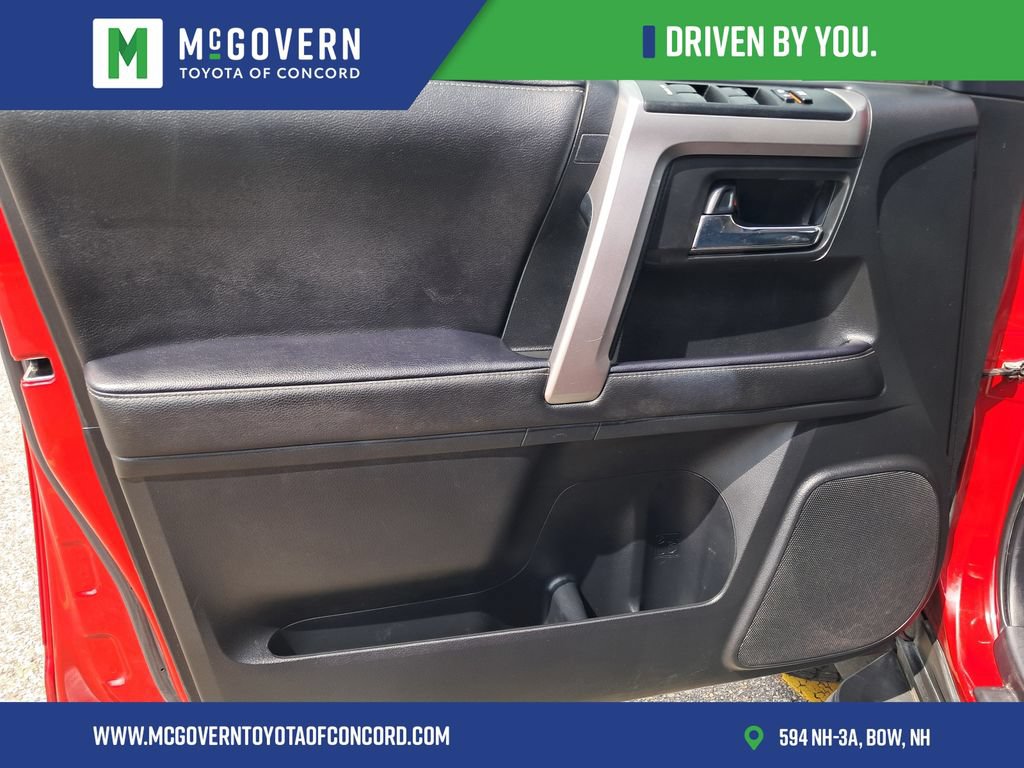 Used 2020 Toyota 4Runner SR5 Premium w/ Moonroof Package AWD/4WD image 9