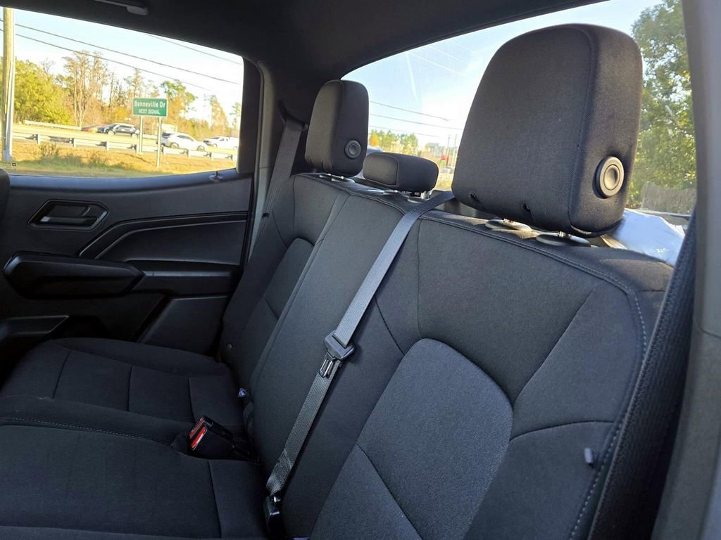 Used 2023 Chevrolet Colorado W/T image 28