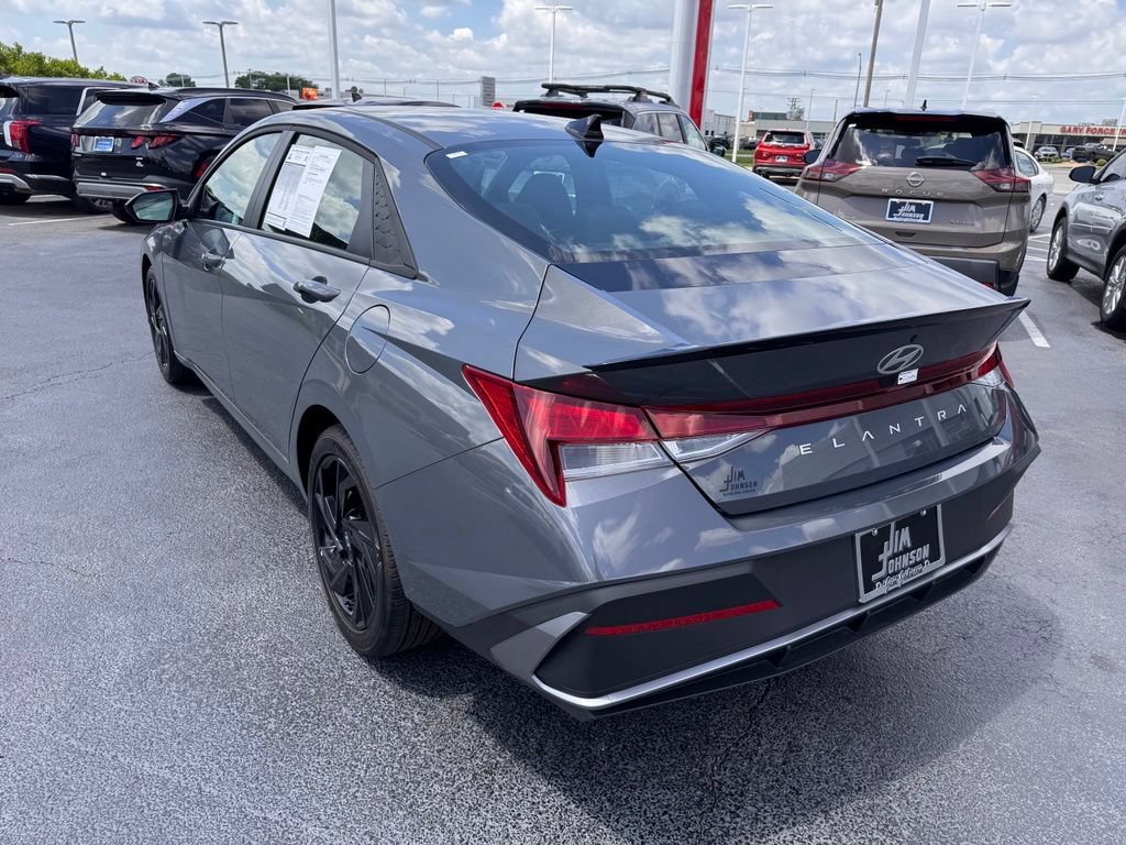 Used 2026 Hyundai Elantra Sport FWD image 3
