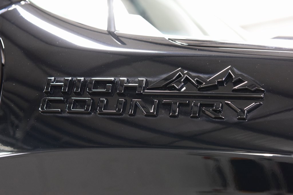 Used 2025 Chevrolet Silverado 1500 High Country w/ Midnight Edition image 16