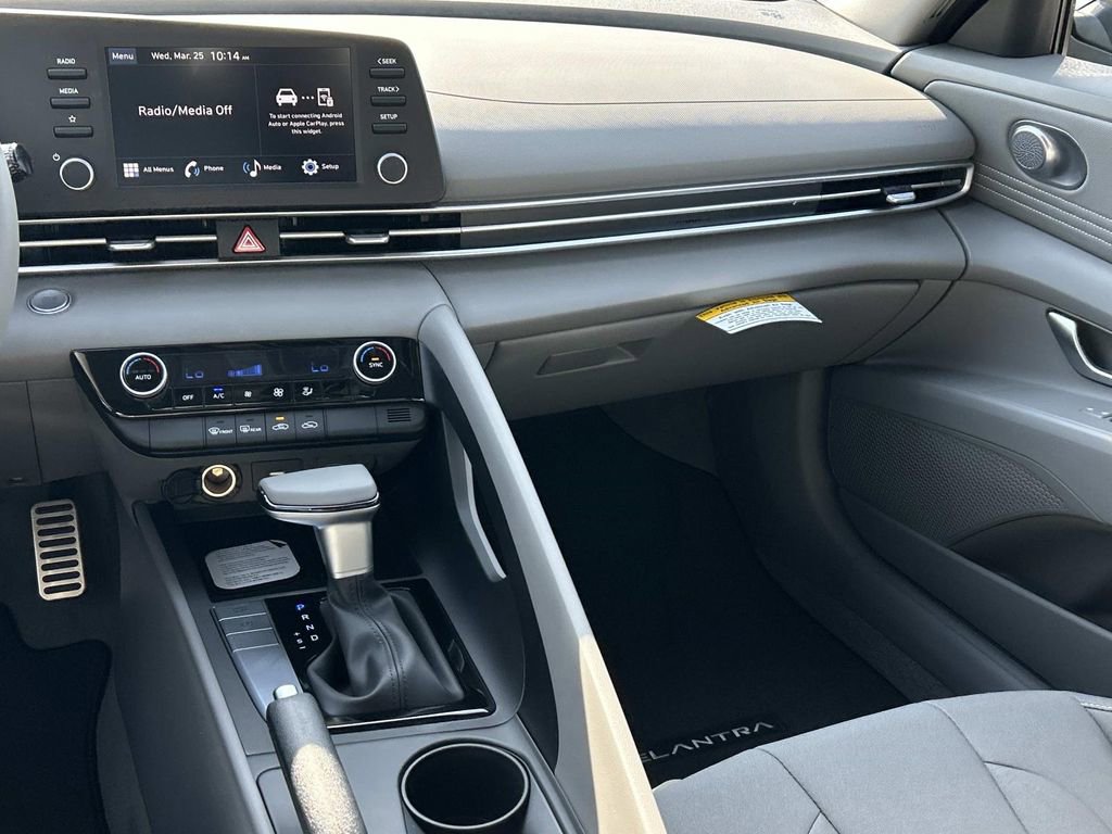 New 2026 Hyundai Elantra Sport image 21