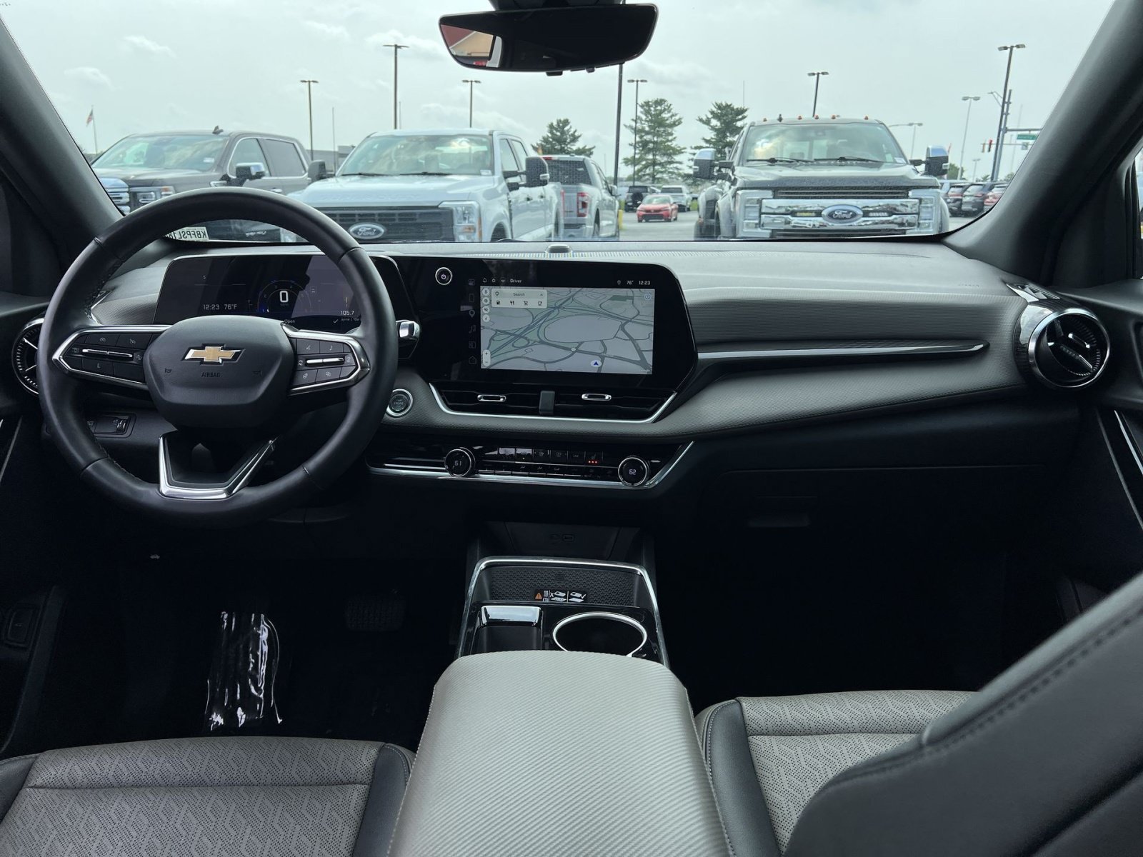 Used 2025 Chevrolet Equinox LT w/ Convenience Package II FWD image 31