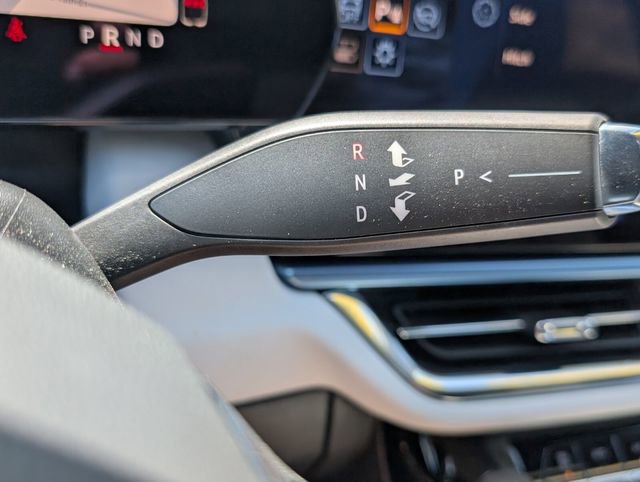 Used 2025 Chevrolet Equinox EV LT FWD image 23