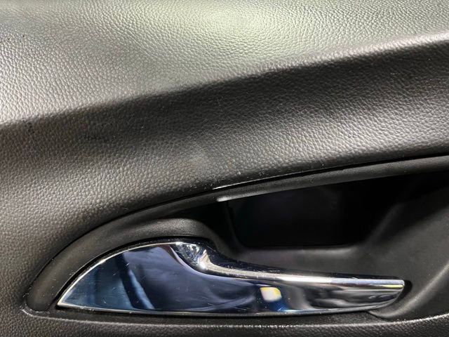 Used 2020 Chevrolet Equinox Premier image 10