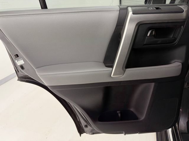 Used 2012 Toyota 4Runner SR5 w/ Convenience Pkg image 34