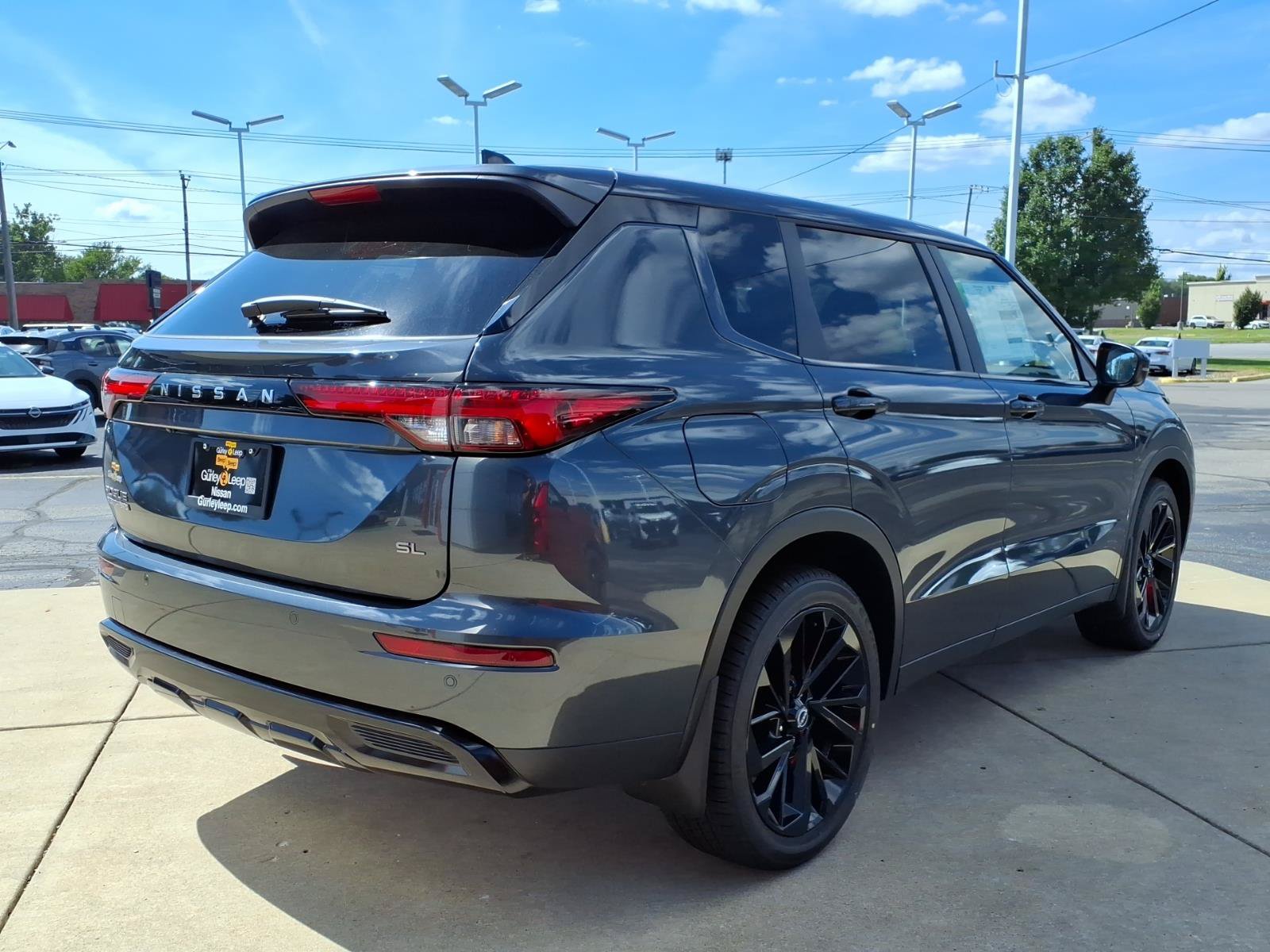 New 2026 Nissan Rogue SL AWD/4WD image 9