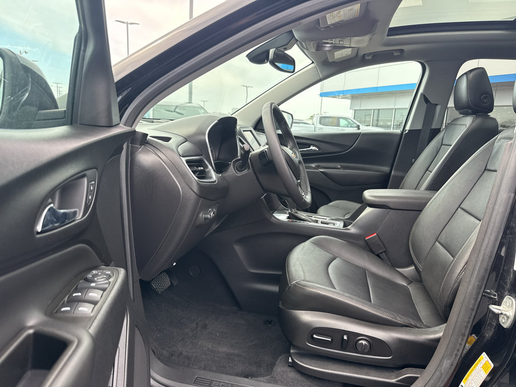 Used 2020 Chevrolet Equinox LT w/ Midnight Edition FWD image 11