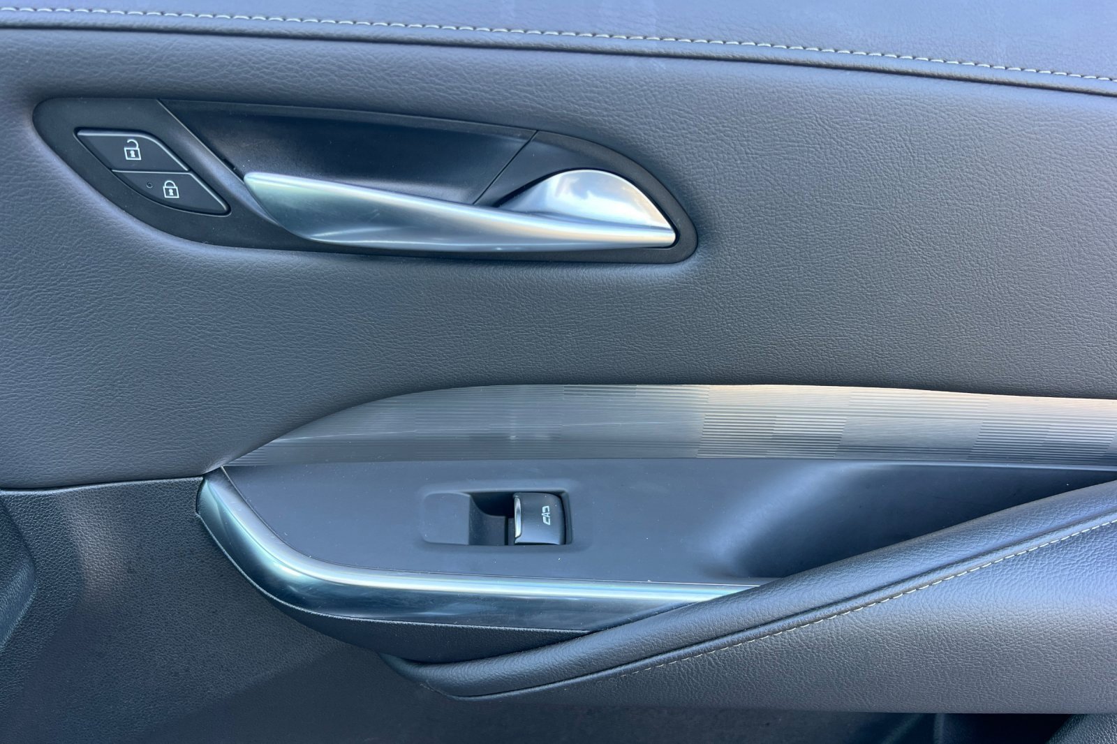 Certified 2024 Cadillac XT4 Premium Luxury image 21